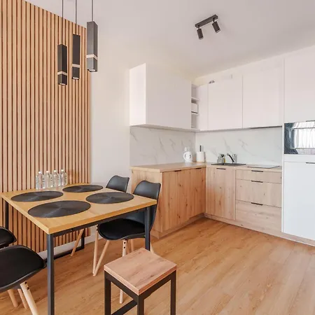 Przy Kollataja Z Parkingiem דירה