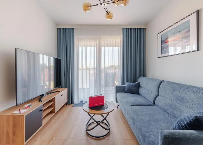 Lägenhet Przy Kollataja Z Parkingiem Kołobrzeg